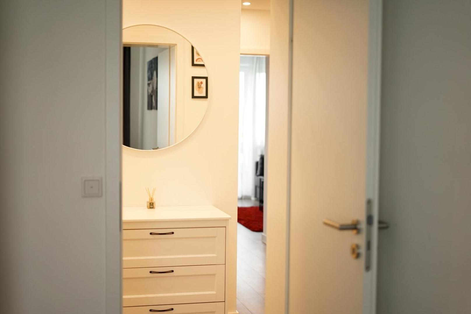 Moeblierte 3-Zimmer-Wohnung Nahe Duesseldorf In Duisburg-Sued Exterior foto